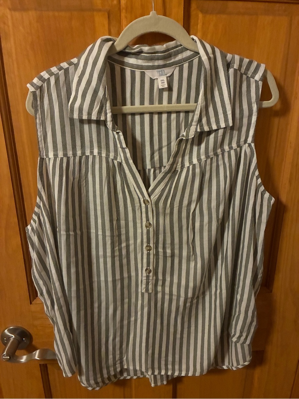 Time and Tru Gray and White Striped Sleeveless Button Front Blouse